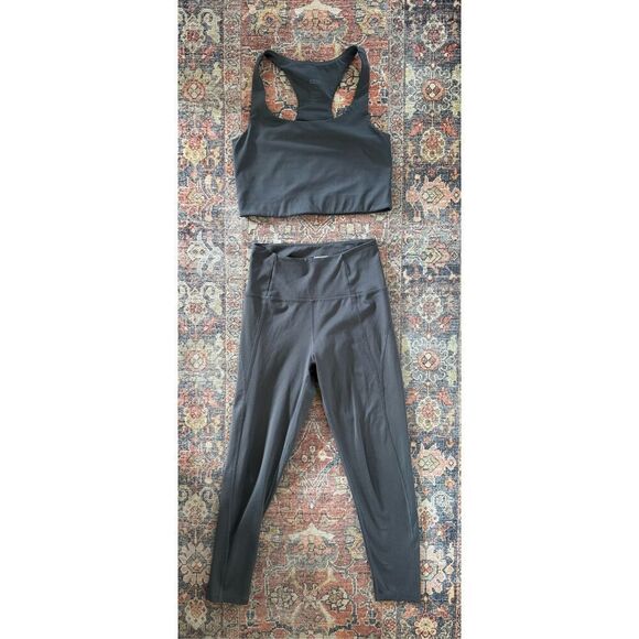 Girlfriend Collective Paloma Sports Top (Medium) and 7/8 High Waist Leggings (Sm - Picture 6 of 9